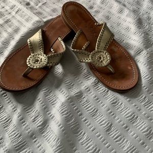 Jack Roger’s woman’s sandal size 8 gold strap